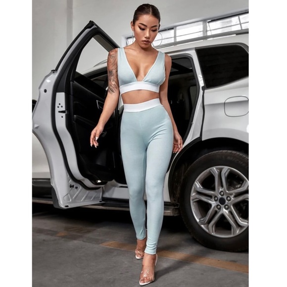 Two Piece Lounge Set - Picture 2 of 13